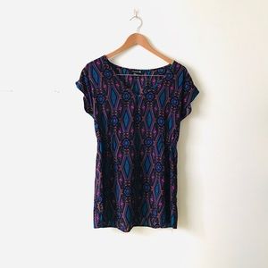 NEW Forever 21 Geometric Patterned Top